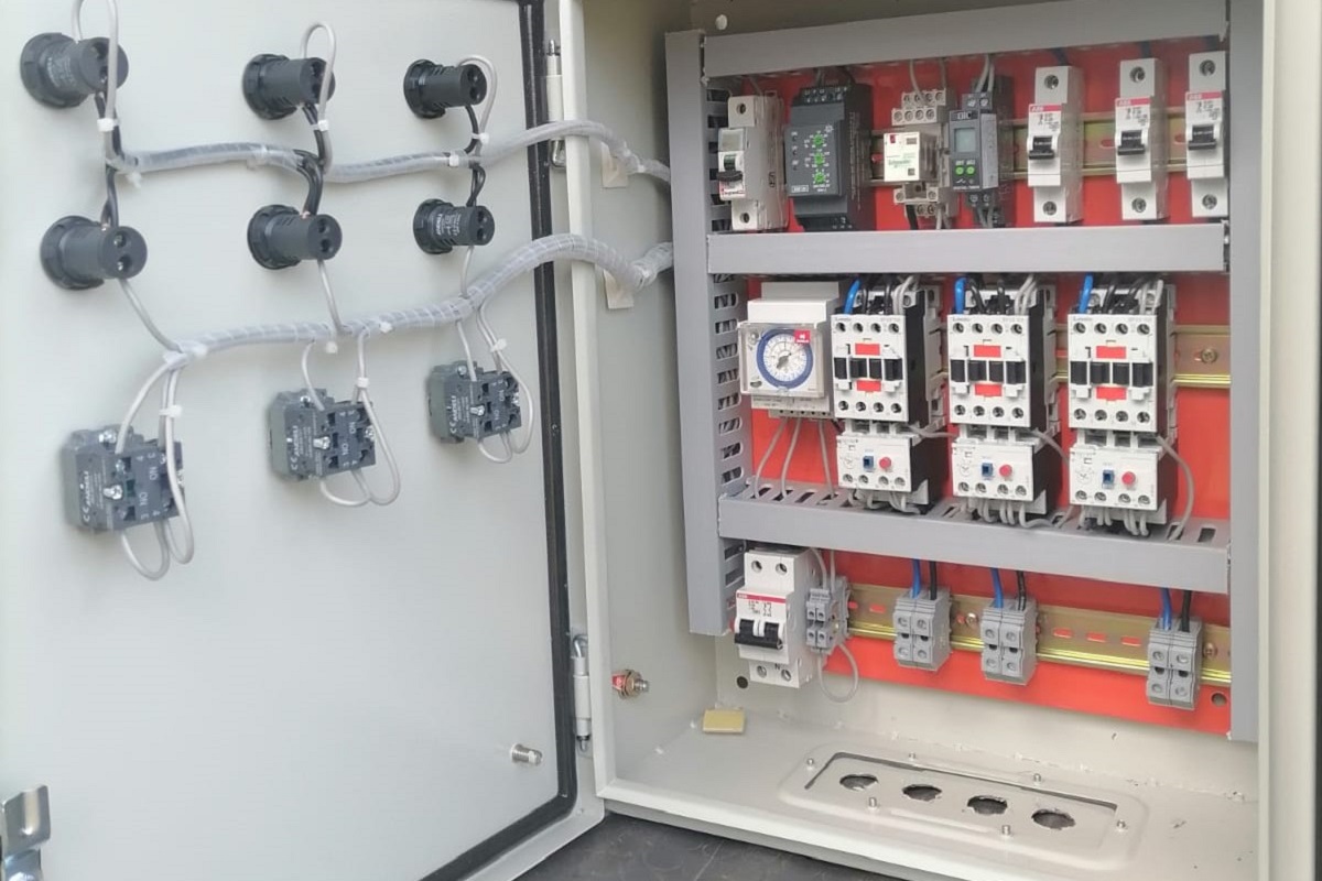 Electrical-Distribution-Panel